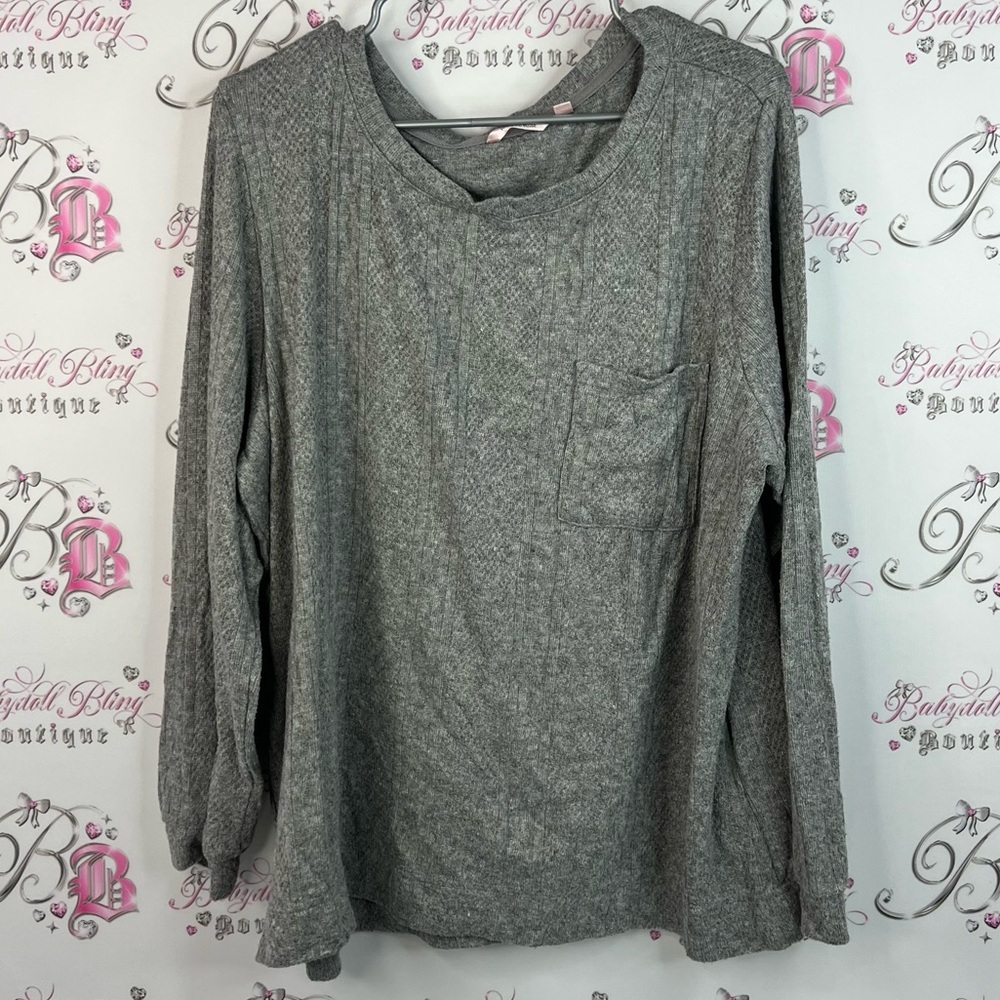 La Vie En Rose long sleeve cable knit loop stretchy soft Heather Gray Knit Top